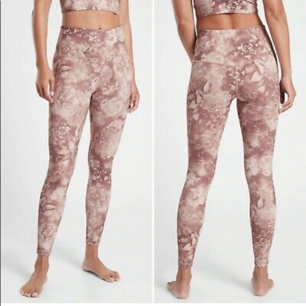 Athleta Elation Printed Tight Antionette Velvety Sz S Rose Floral Print Feminine